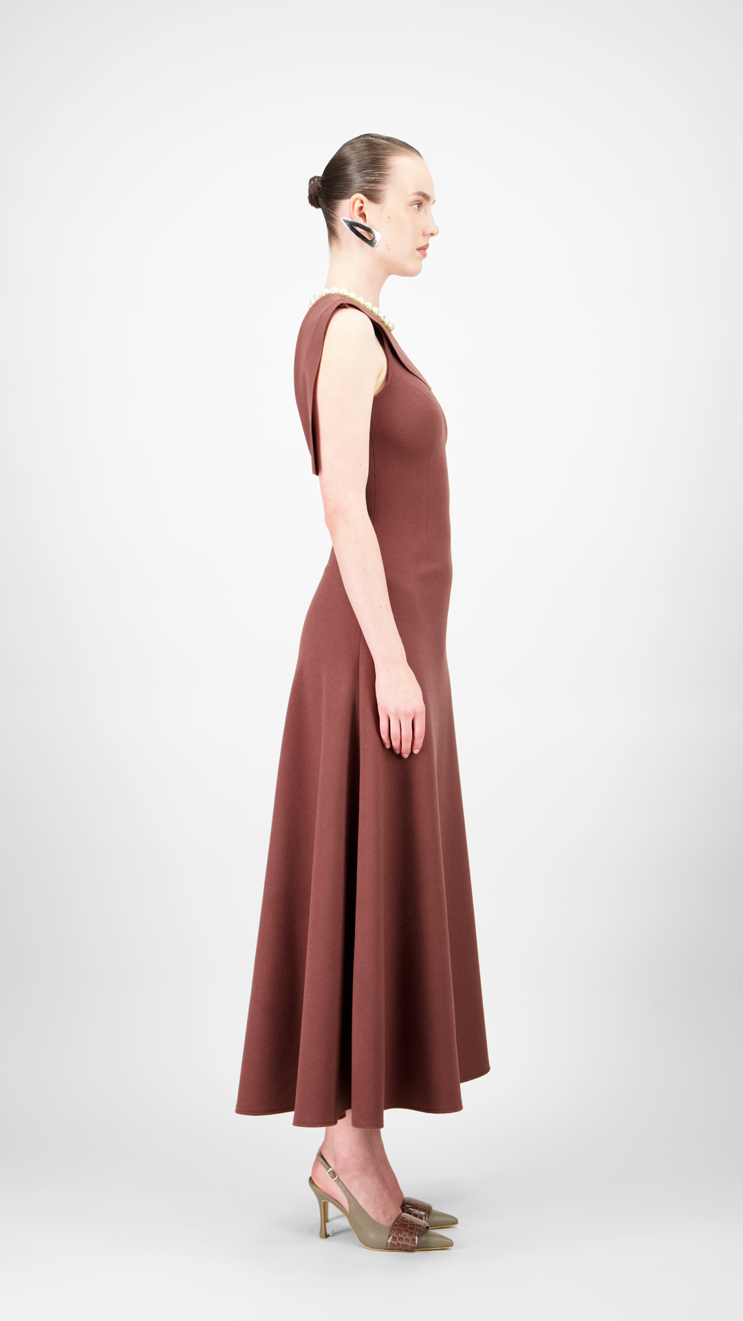 Back Reveal Midi Dress