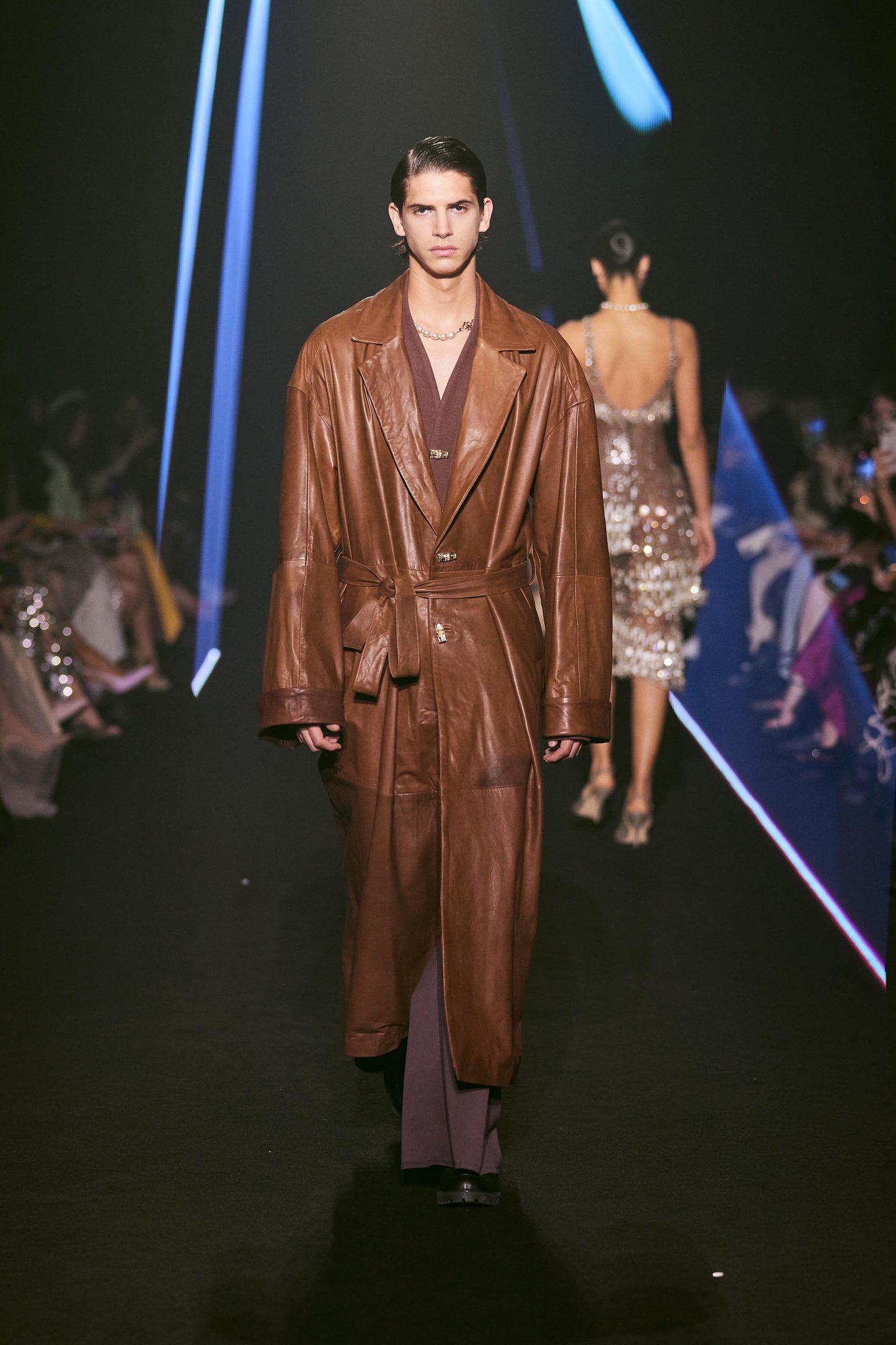LOOK 21