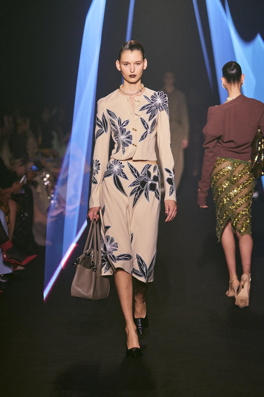 LOOK 46