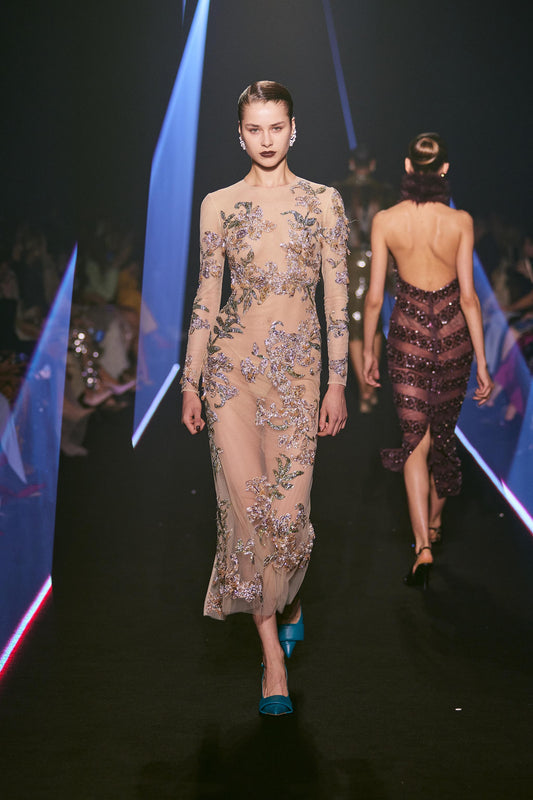 LOOK 53