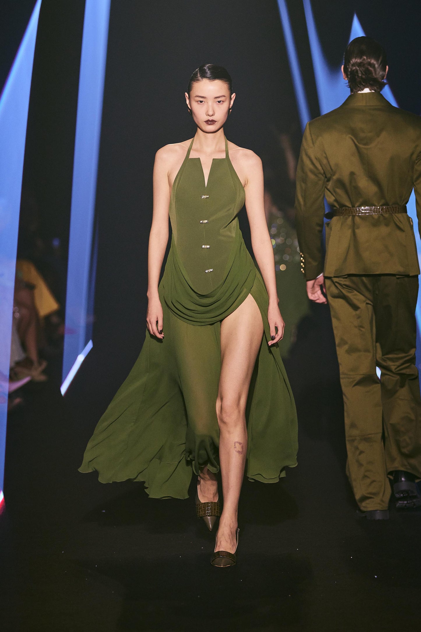 LOOK 60