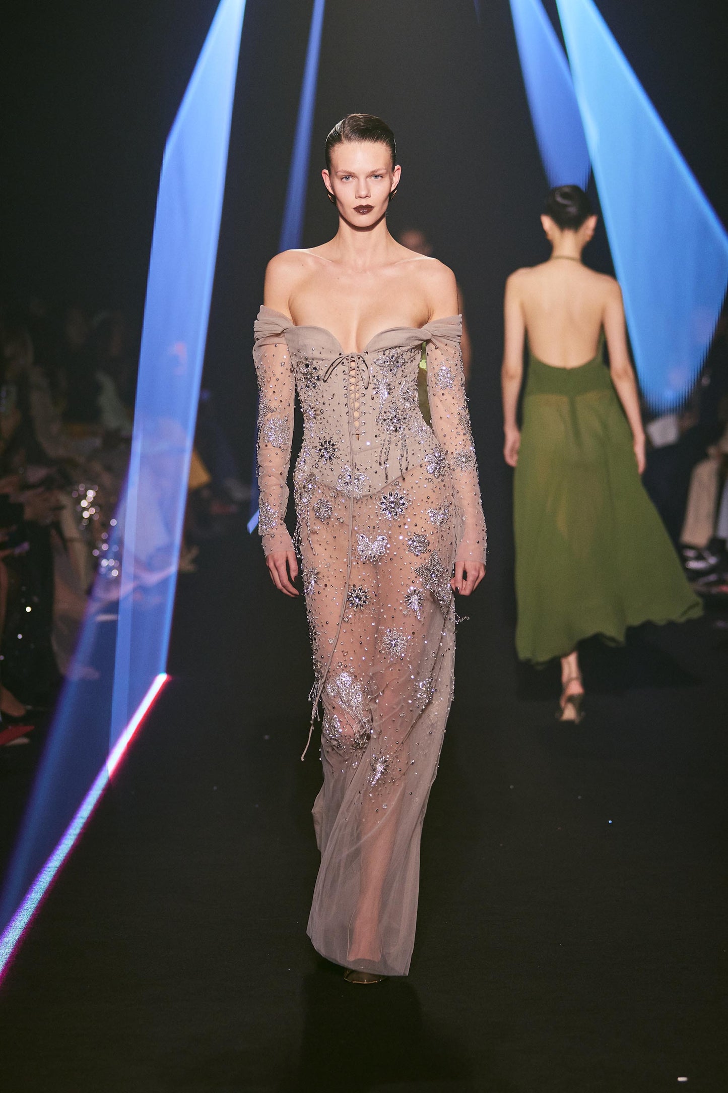 LOOK 61