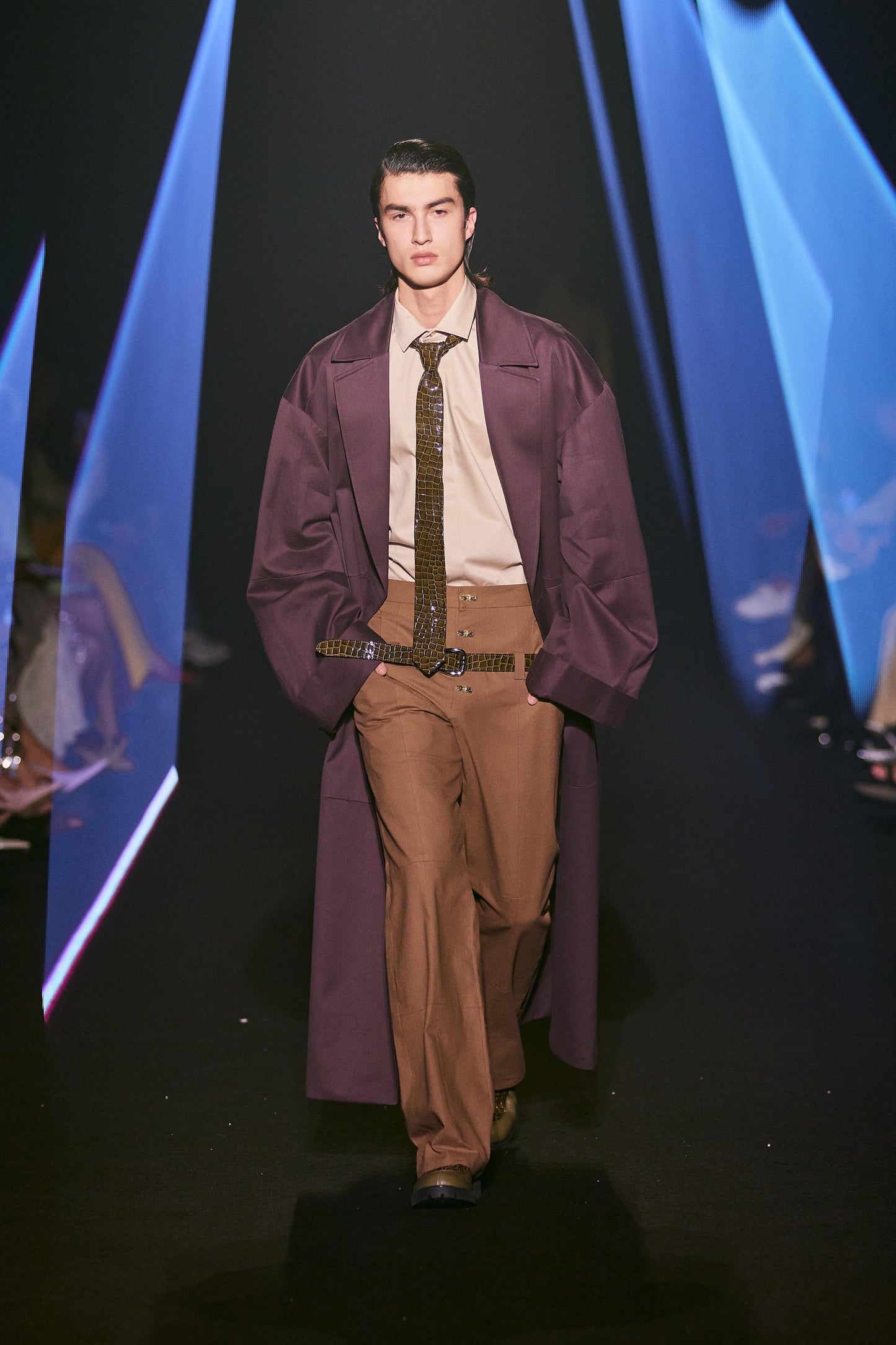 LOOK 75