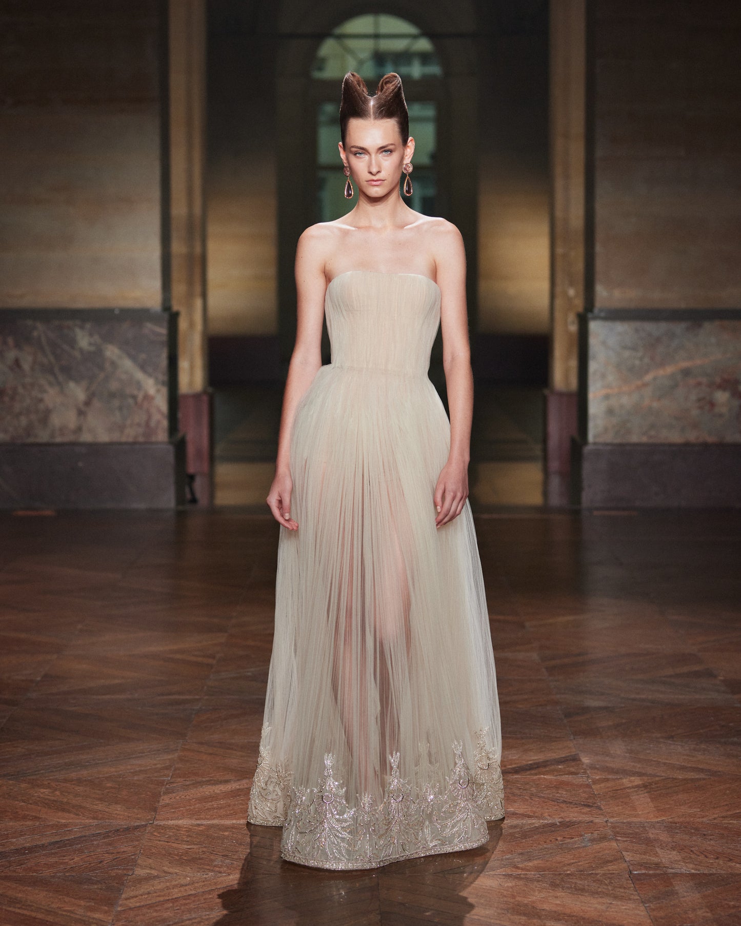 LOOK 2