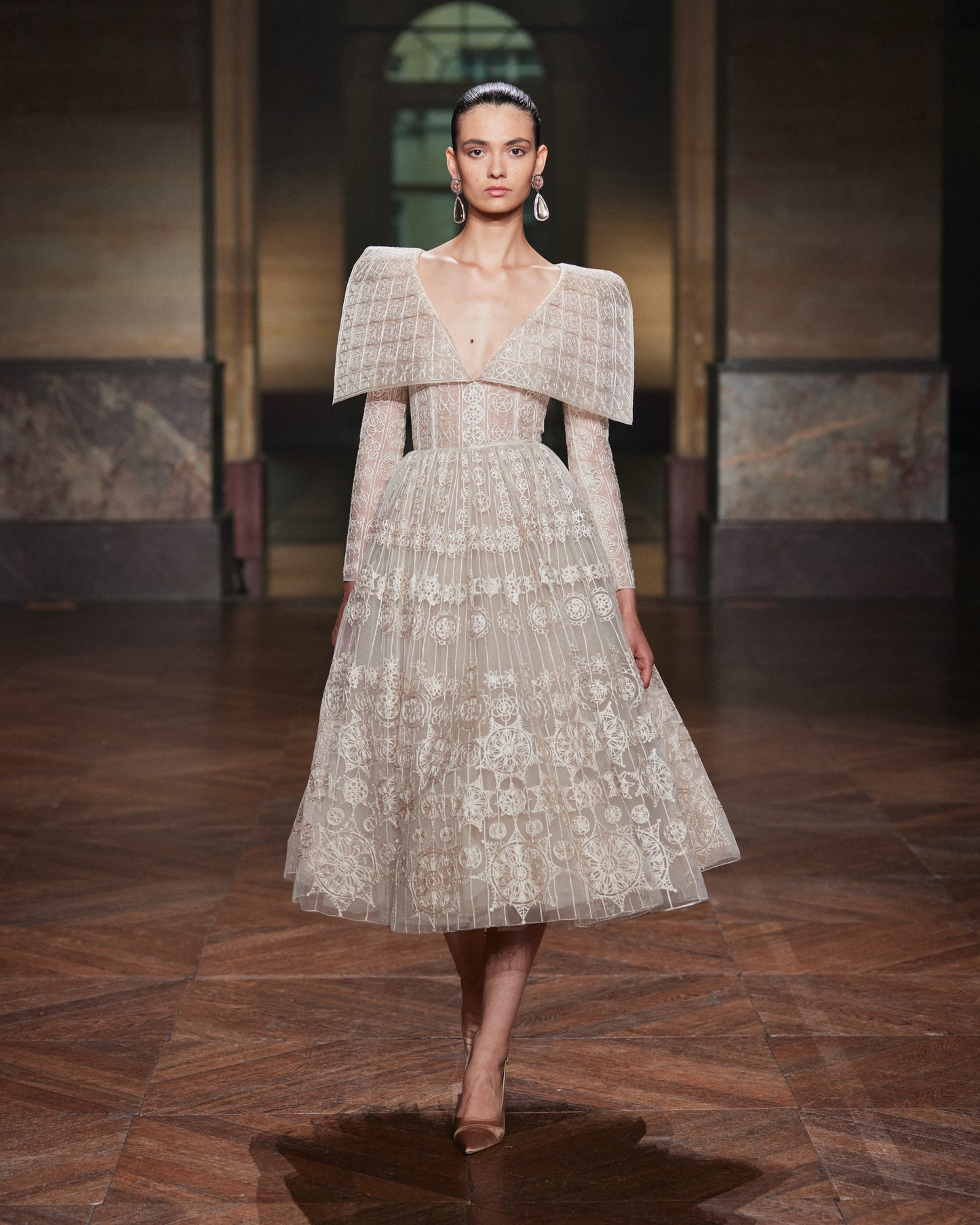 LOOK 5