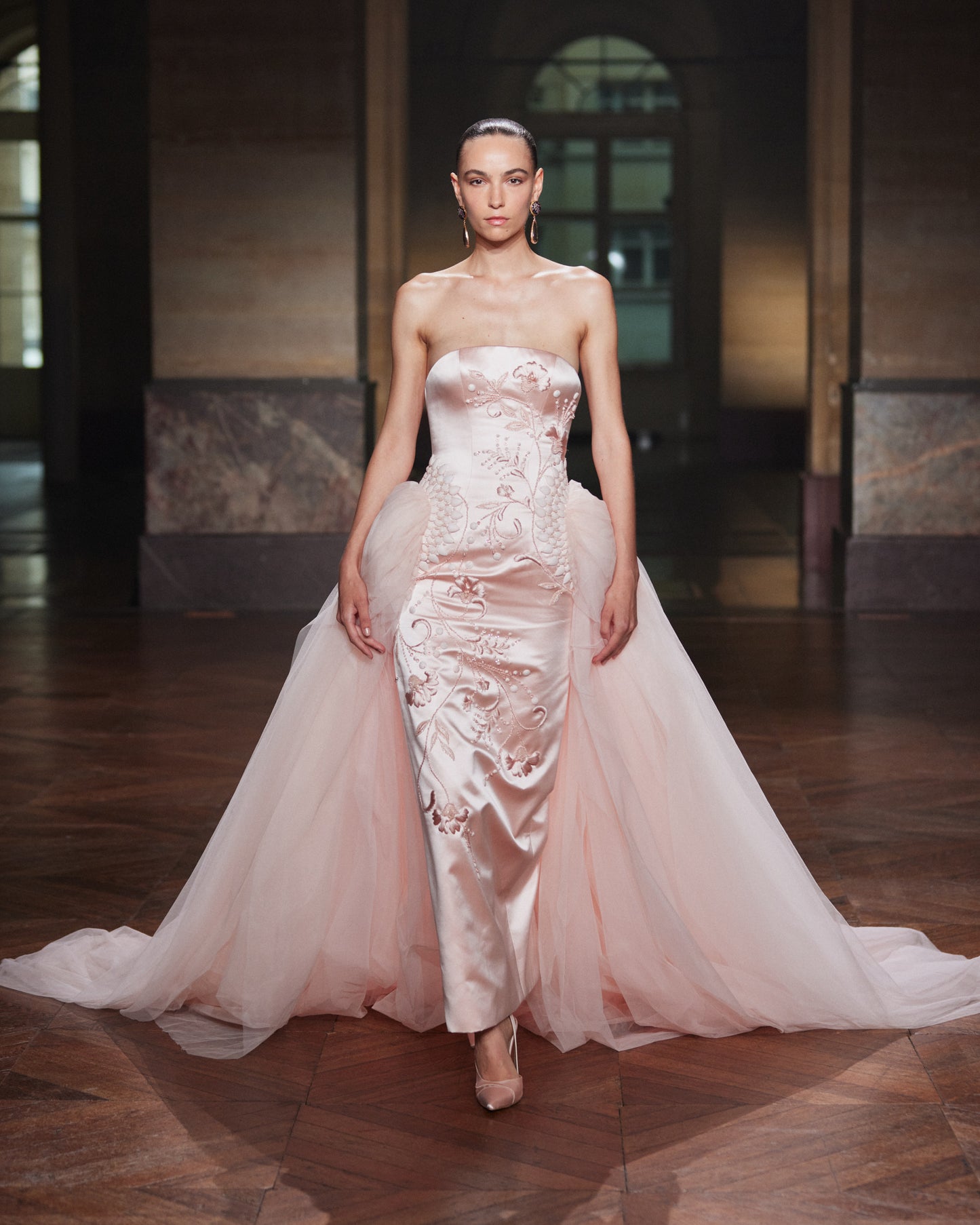 LOOK 33
