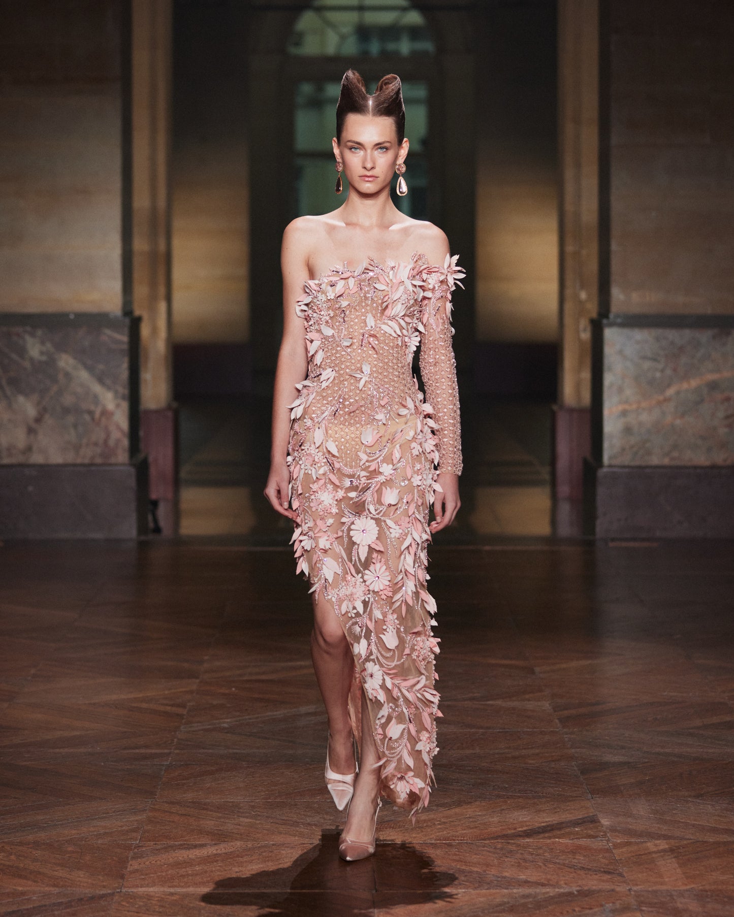 LOOK 35