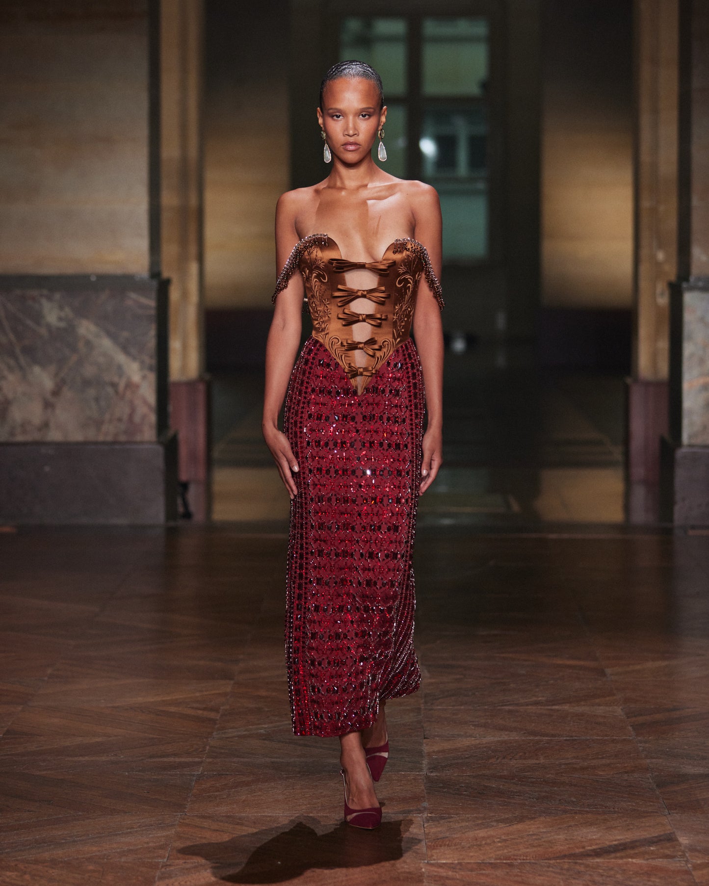 LOOK 38