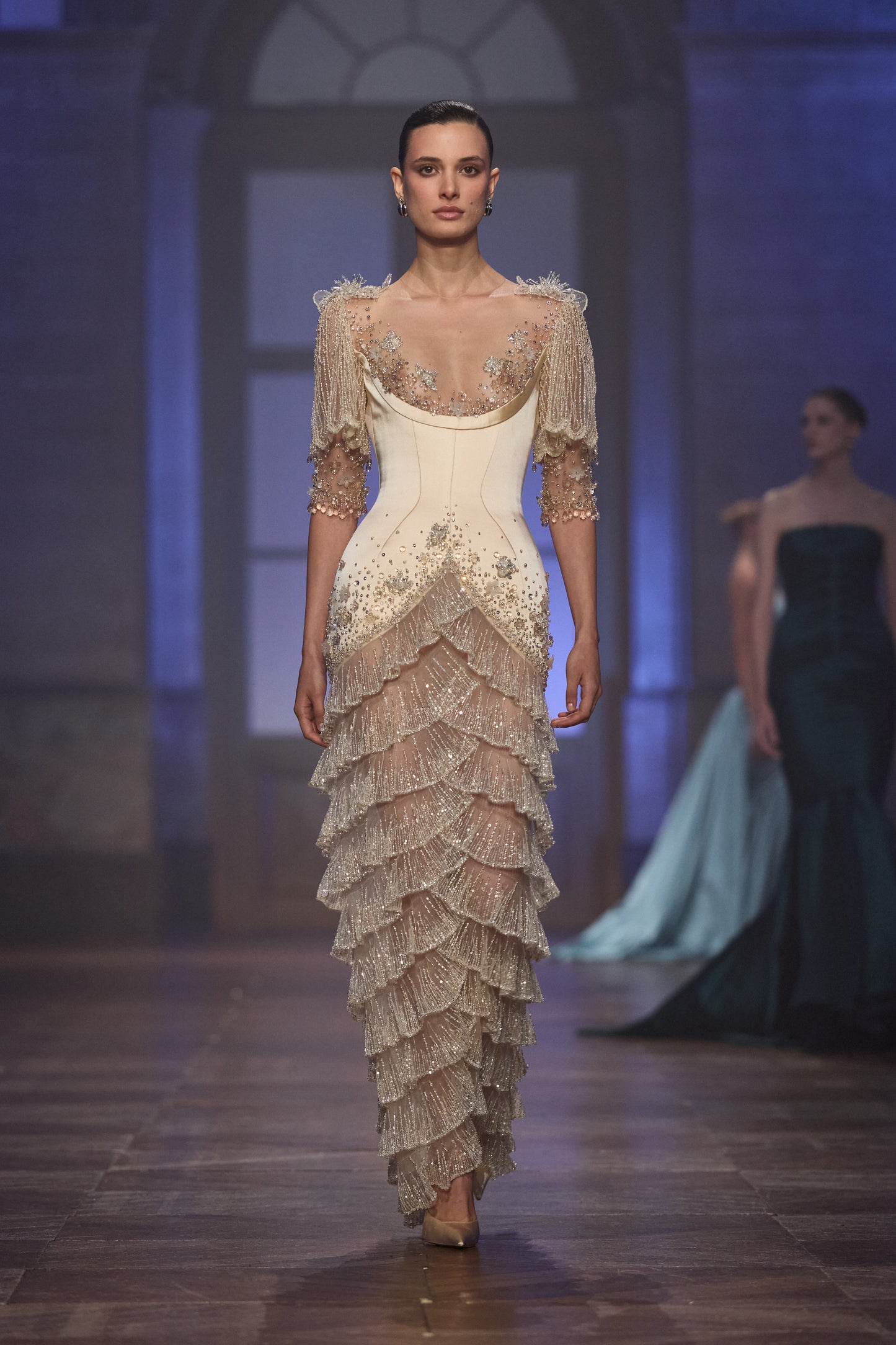 LOOK 33