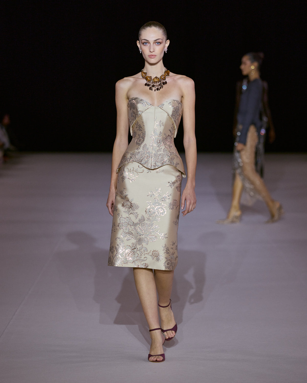 LOOK 14
