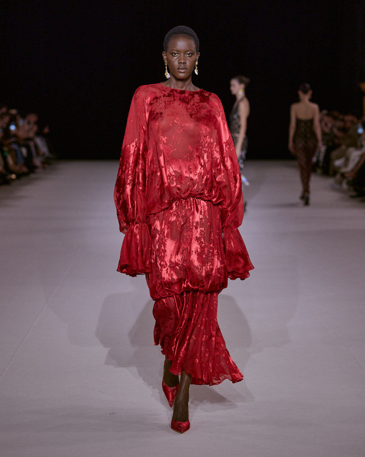 LOOK 24