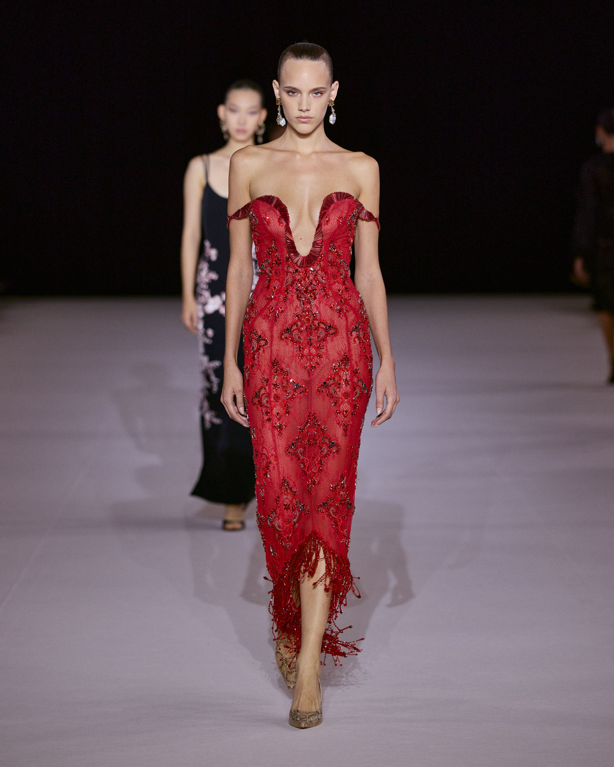 LOOK 32