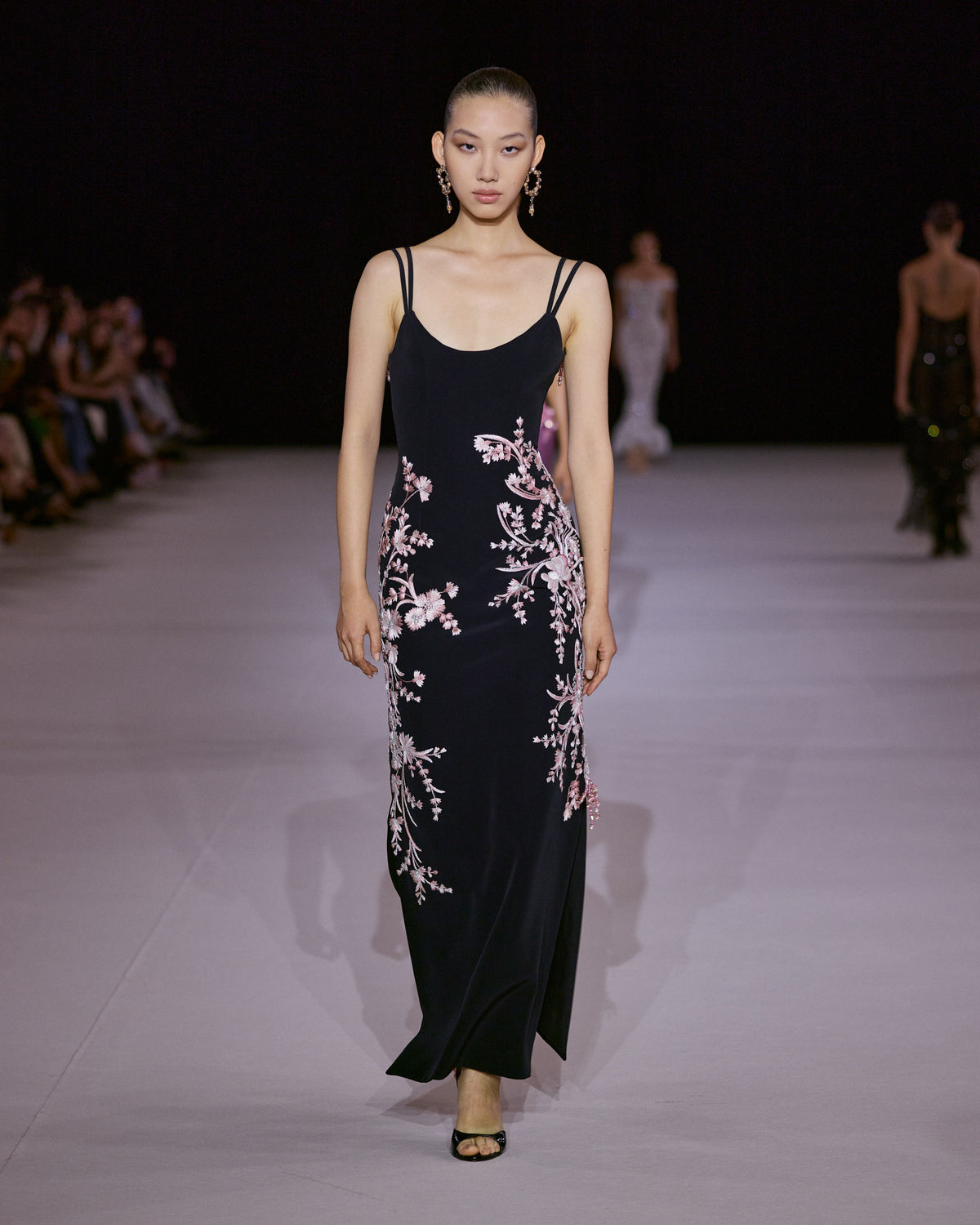 LOOK 33