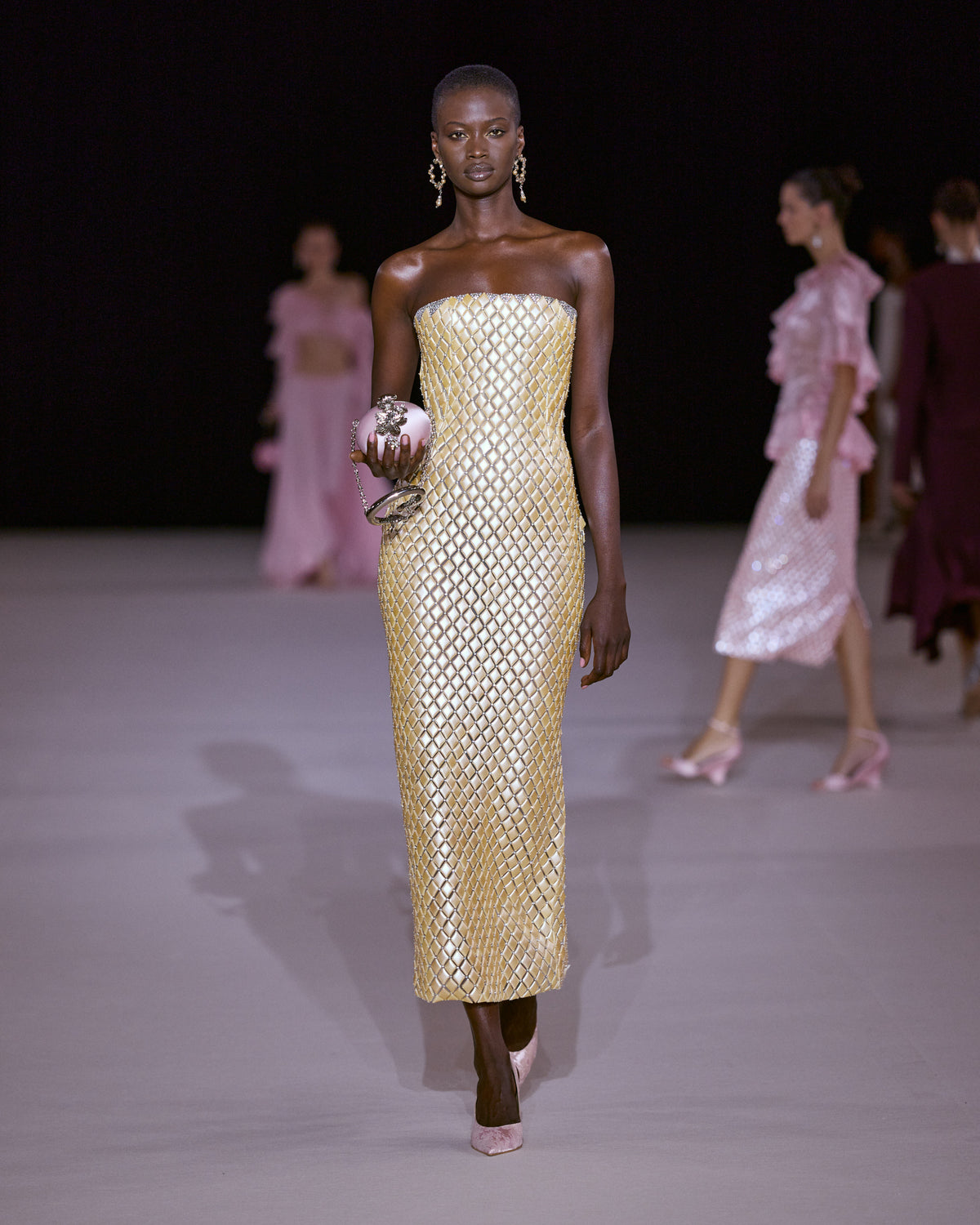 LOOK 40