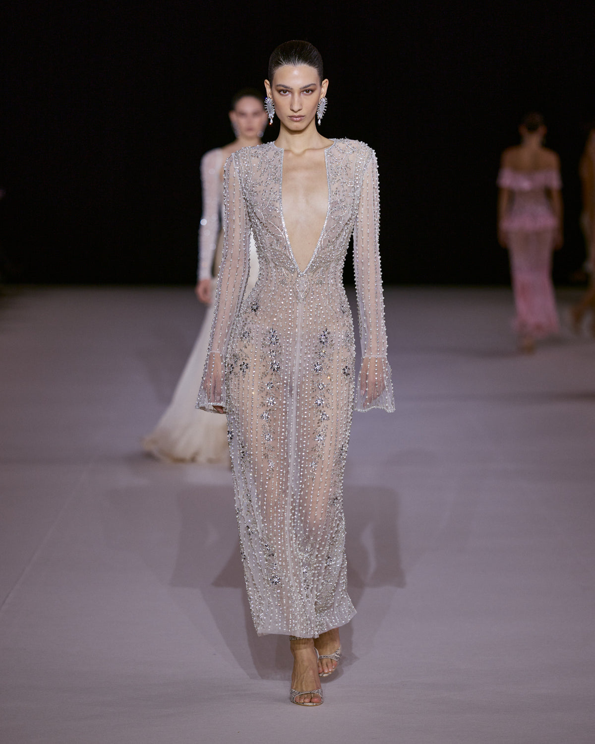 LOOK 54