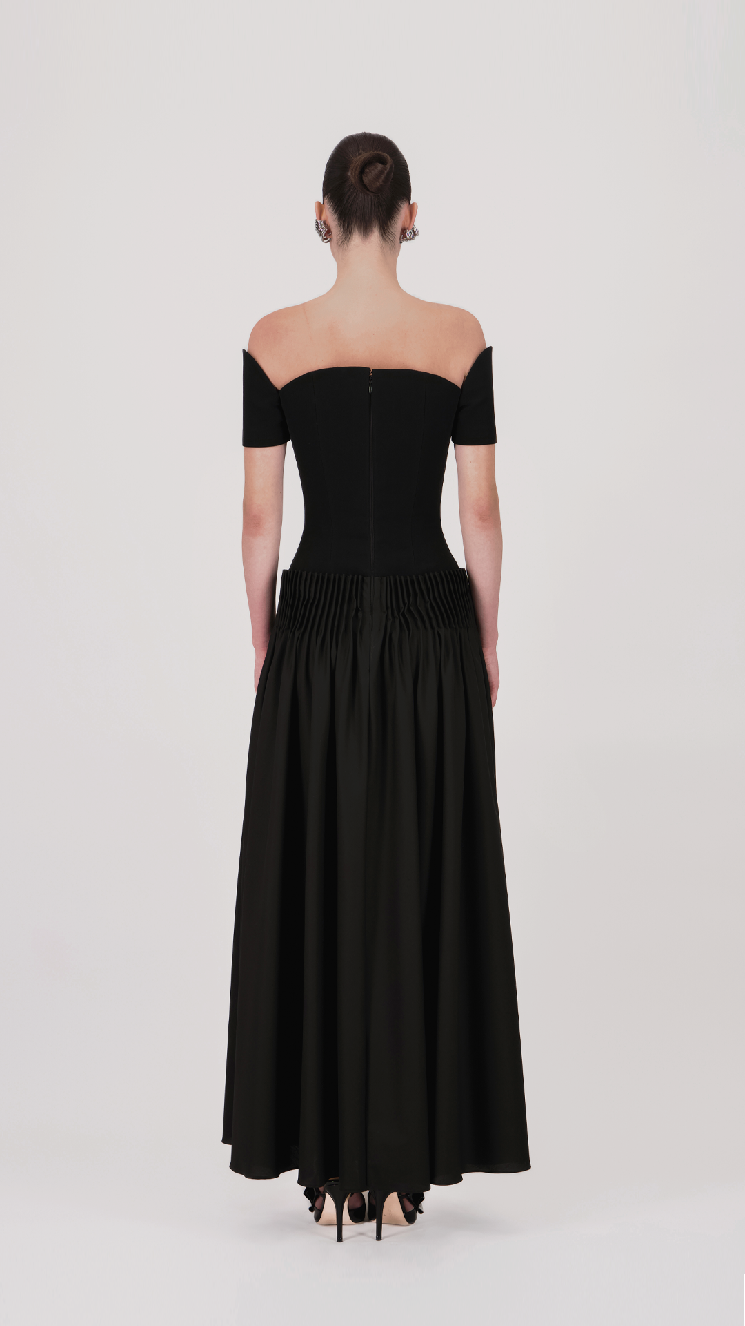 Off-Shoulder Sweetheart Midi Dress