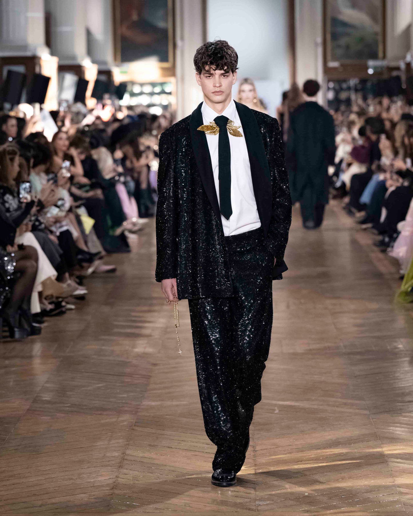 LOOK 6