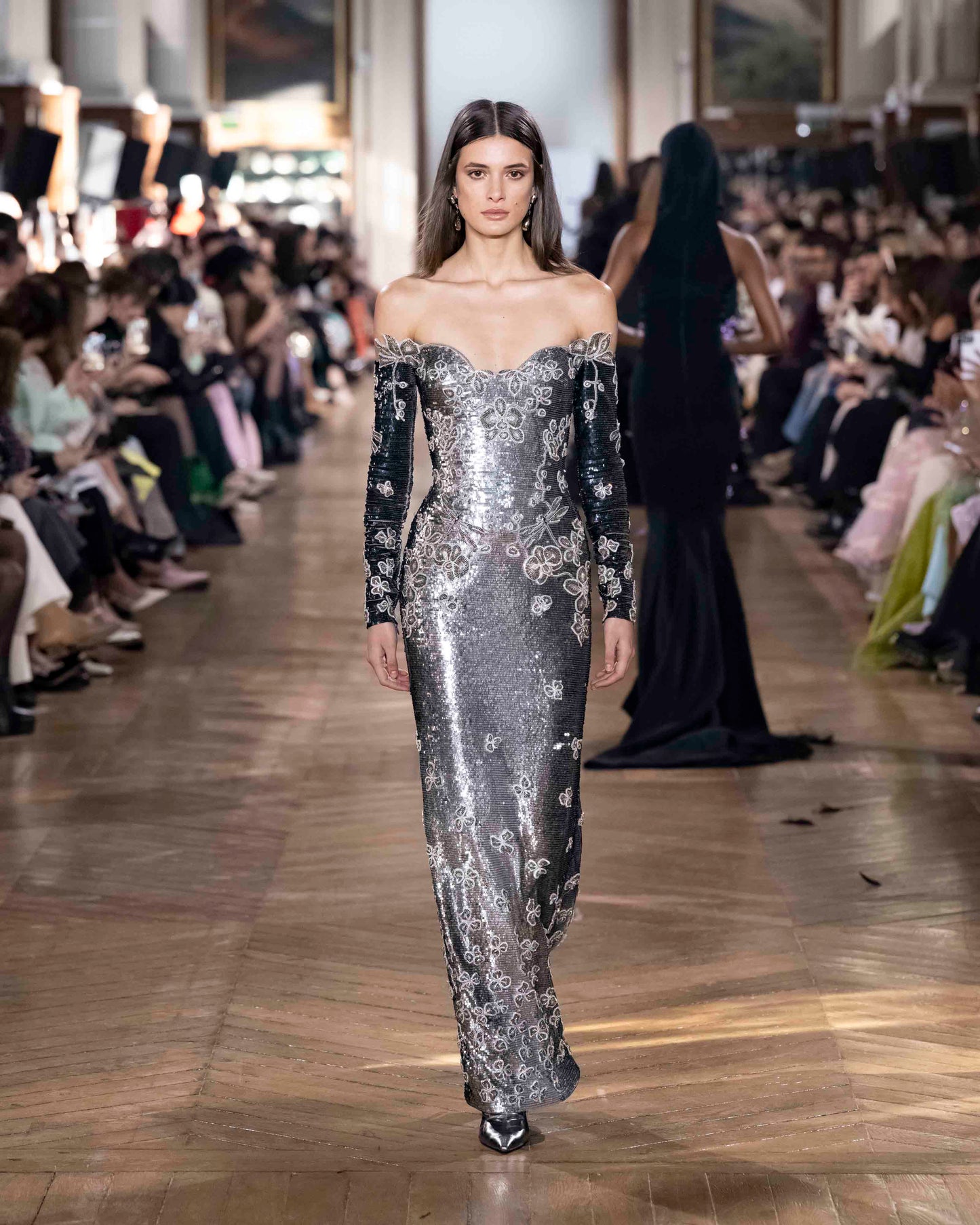 LOOK 13