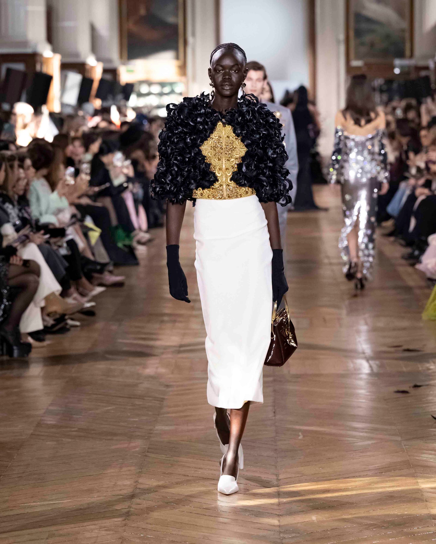 LOOK 14