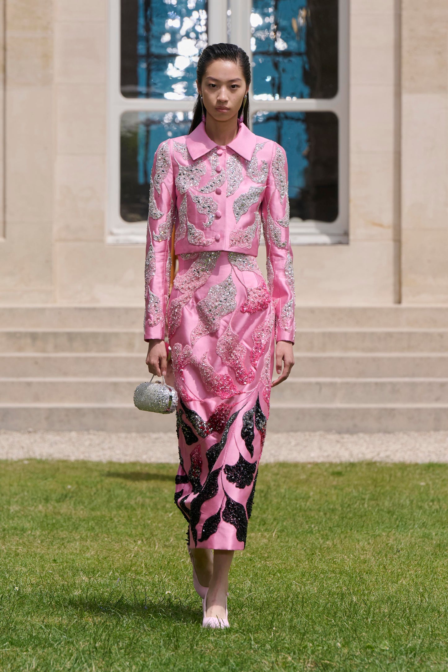 LOOK 38