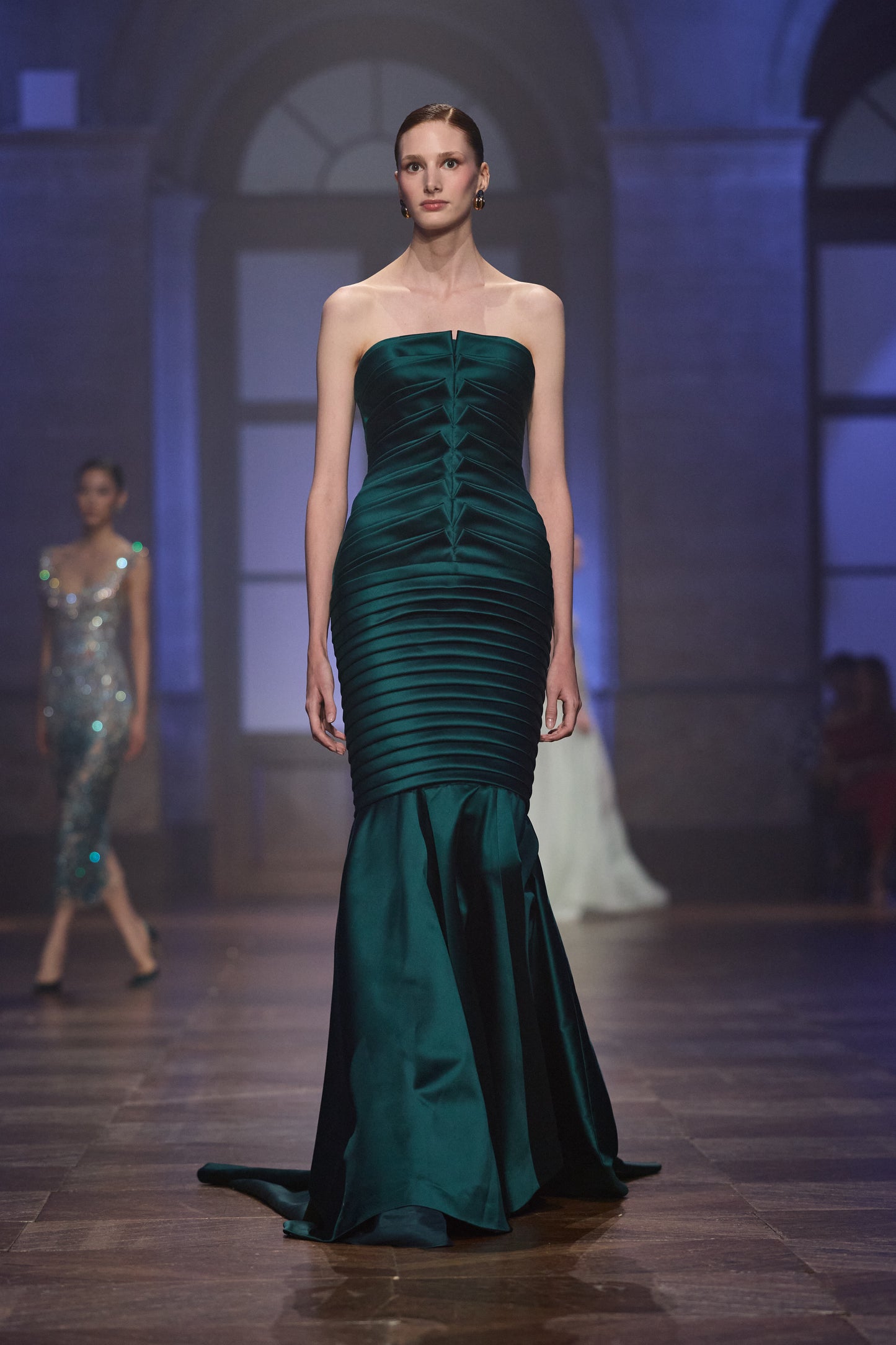 LOOK 34