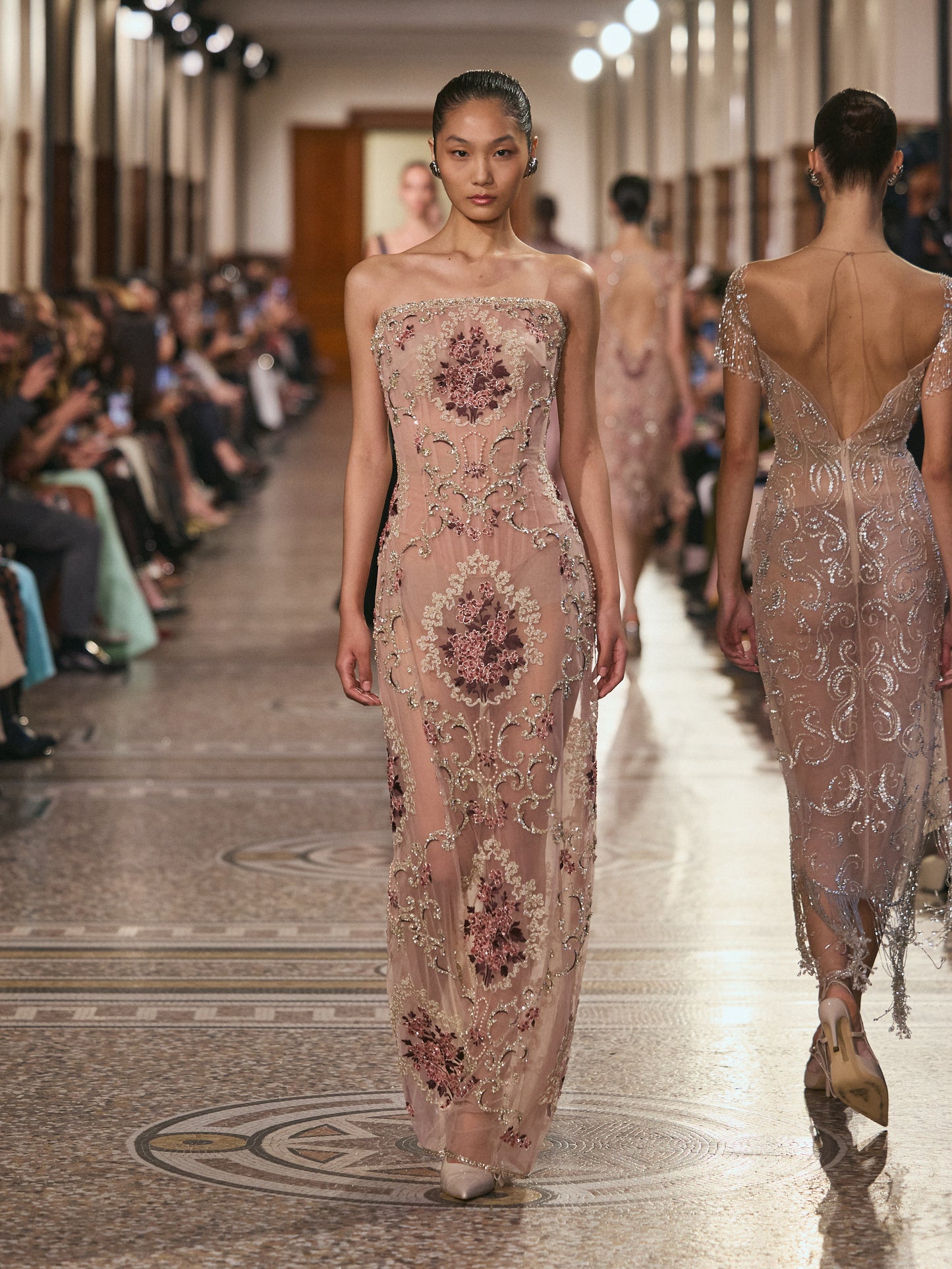 LOOK 35