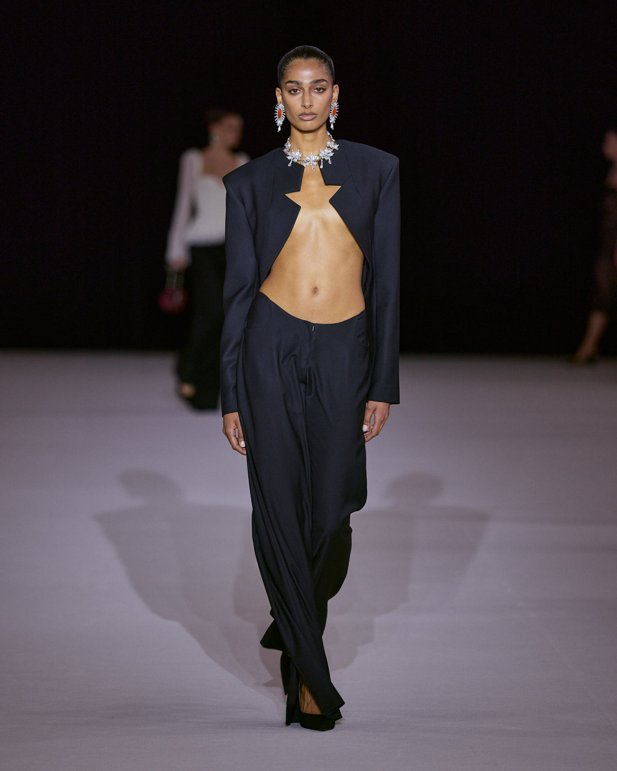 LOOK 2