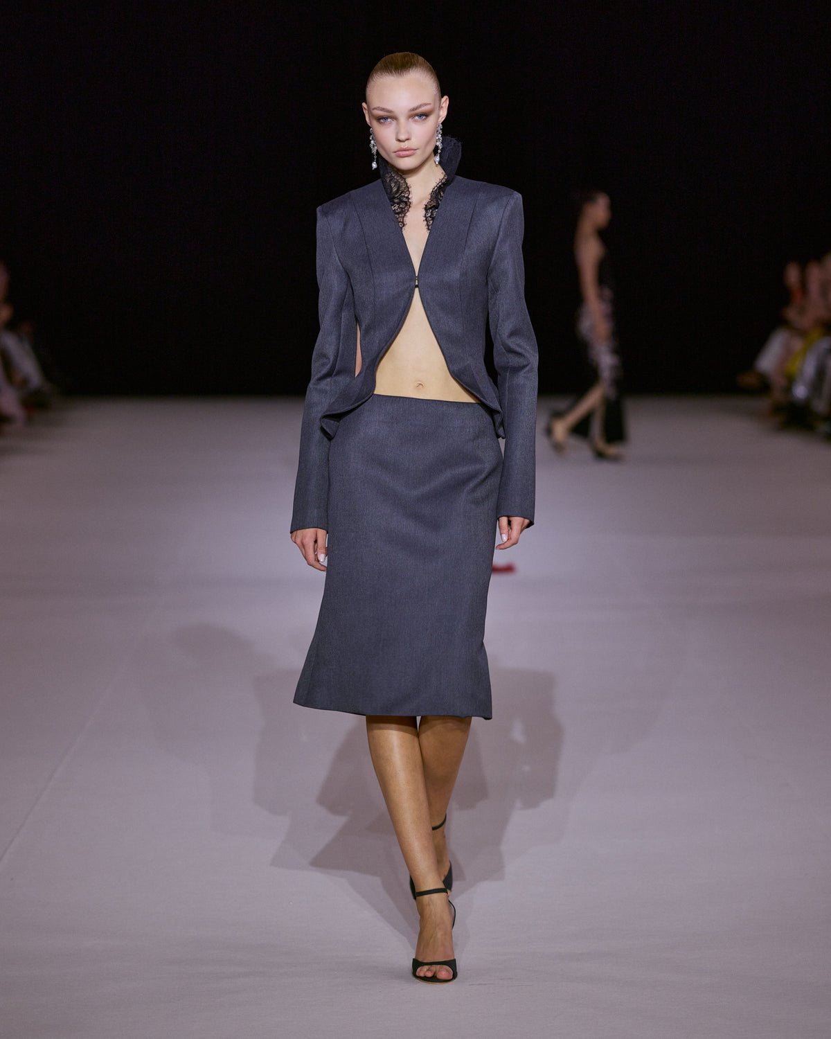 LOOK 29