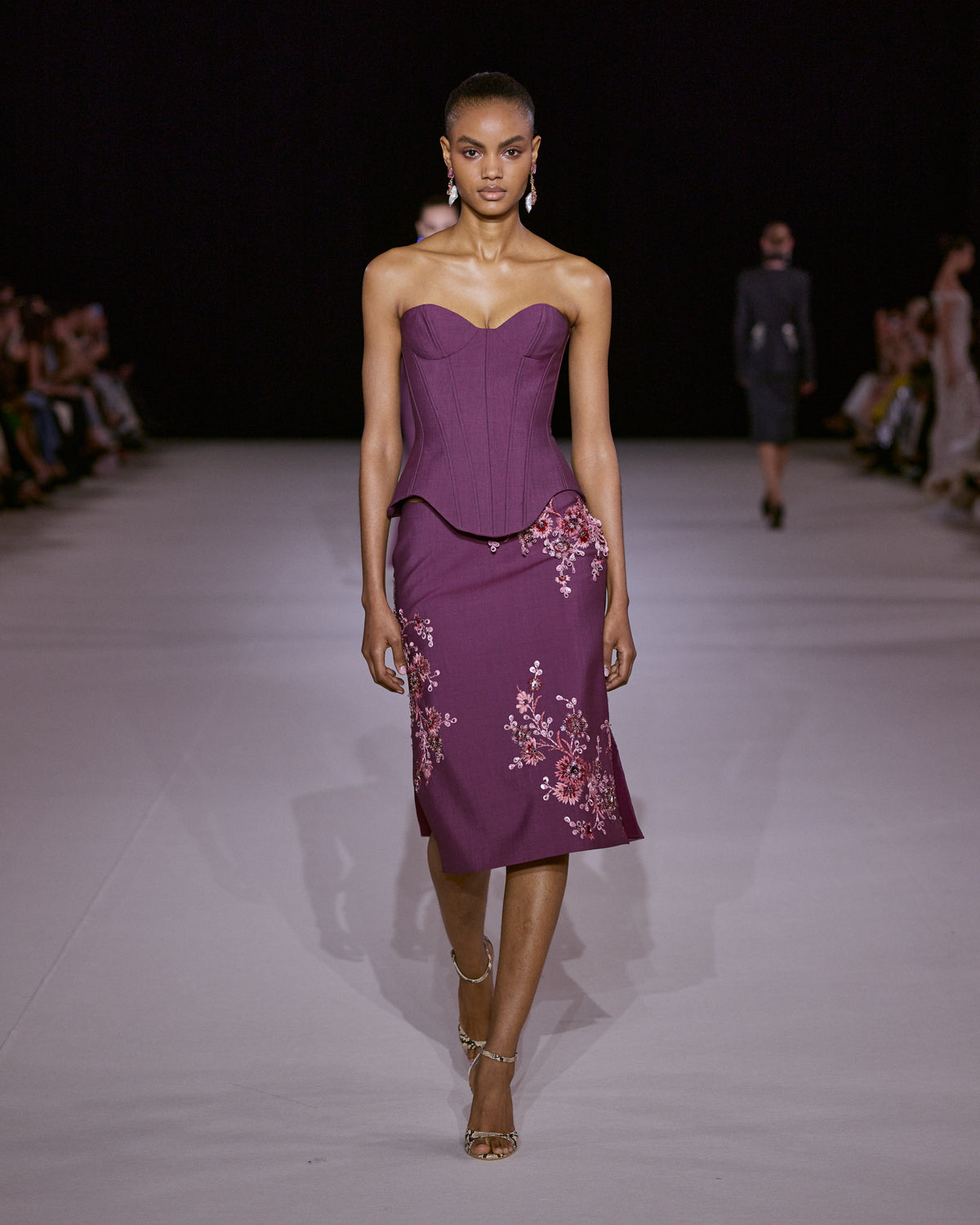 LOOK 34