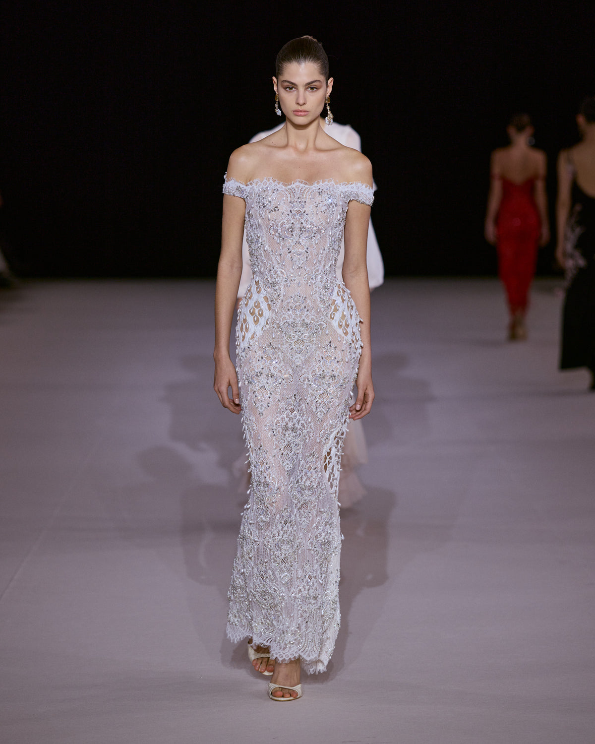 LOOK 38