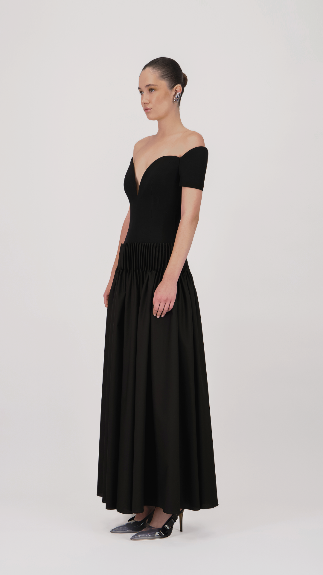 Off-Shoulder Sweetheart Midi Dress